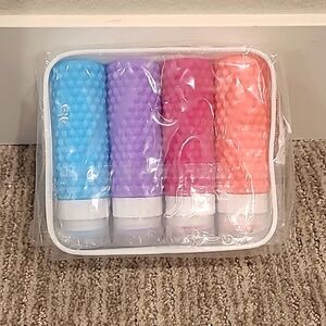 Set of 4 travel bottles